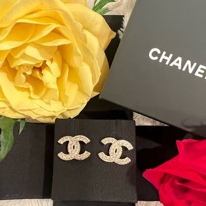 AUTH A21 Chanel Timeless CC earrings - NWOT